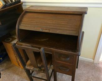 Child roll top desk/chair