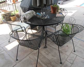 Metal 5-pc dining outdoor table