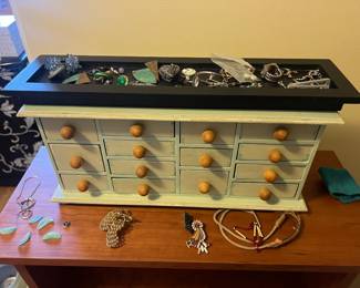 Part three: a variety of jewelry