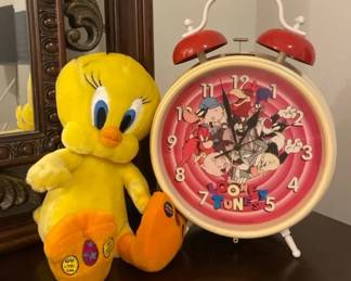 Vintage Looney Tunes Alarm Clock With Musical Tweety Bird