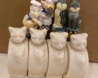 Boston Warehouse Spreaders With Porcelain Cat Napkin Holders