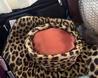 Leopard hat & muff/purse set