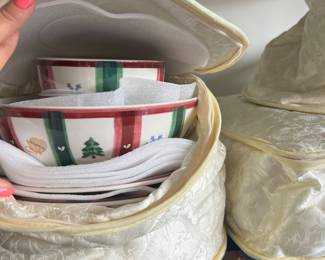 Complete Christmas dish set