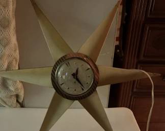 Star clock vintage