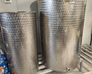 100g and 300g stainless steel wine tanks