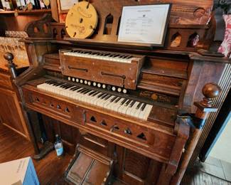 Antique organ