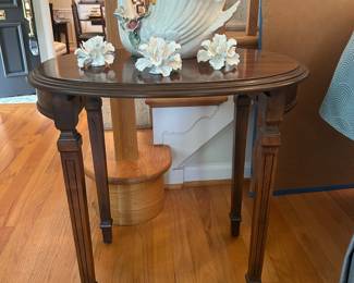 Neoclassical Style Round Side Table