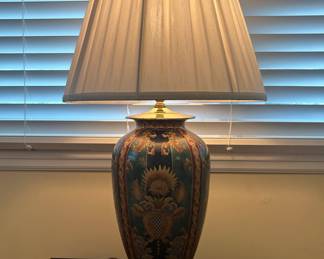 Vintage Chinoiserie Floral Ceramic Ginger Jar Table Lamp