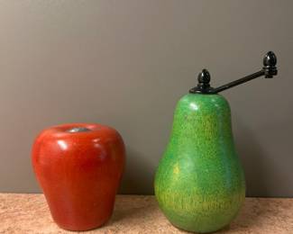 Vintage Wooden Apple Salt Shaker & Pear Pepper Grinder Set