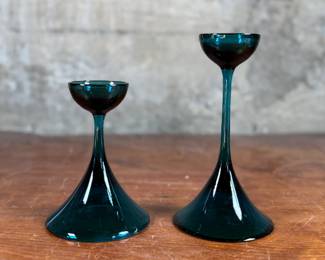 This lot features a pair of beautiful blue glass candlesticks by Cari Zalloni.