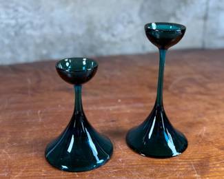 This lot features a pair of beautiful blue glass candlesticks by Cari Zalloni.