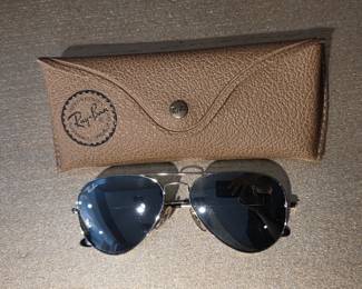 RayBan RB Aviator Sunglasses with Case