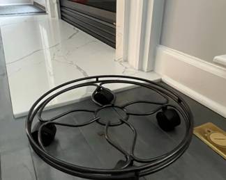 Decorative Metal Rolling Plant Caddy with Scrolled Design