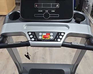 Life Fitness T Track Connect Treadmill third image