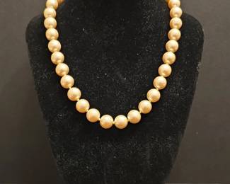 Vintage Faux Pearl Necklace with GoldTone Flower Clasp