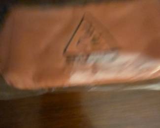 CE Pouch