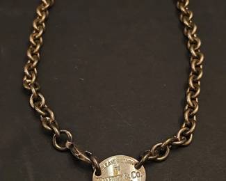 Tiffany  Co. Return to Tiffany Oval Tag Bracelet