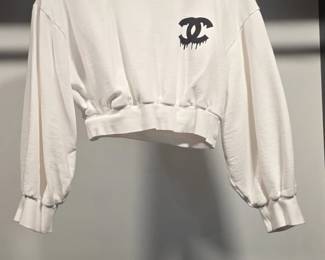 Blinque Cropped Sweatshirt with Drip Logo