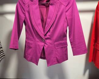 White House Black Market Fuchsia Cropped Blazer