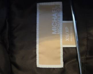 MICHAEL Michael Kors Womens Hooded Puffer Vest third image