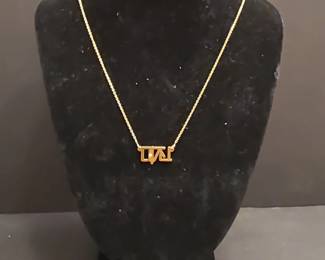 MYKA Custom Korean Name Necklace with Diamond Accent