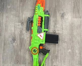 Nerf Zombie Strike Revoltinator Blaster