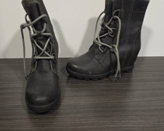 Sorel Womens Joan of Arctic Wedge II Ankle Boots