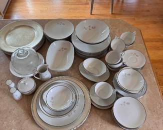 Nortake China settings for 8