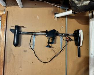 MINNKOTA ELECTRIC TROLLING MOTOR