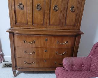 Hendredon Chest