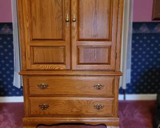 Television cabinet