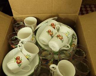 Corelle Ware Set