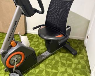 Recumbent bike