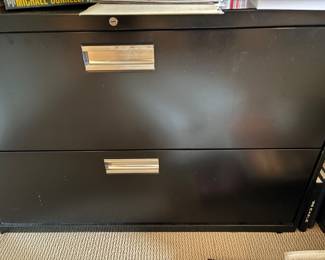 File cabinet (2 available)