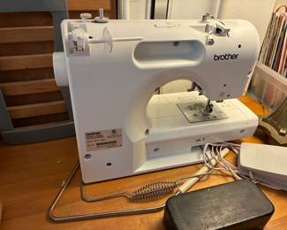 Brother SQ9285 Sewing Machine $ 124.00