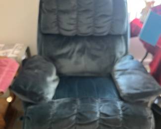 Blue rocker recliner er