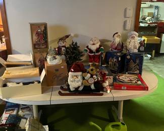Christmas - Santa dolls, etc