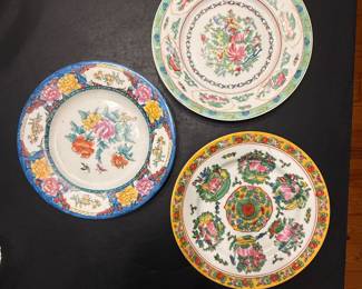 Decorative plates with Brass wall holder