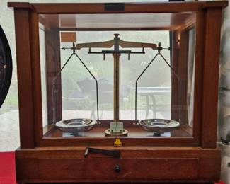 SeKo Seederer-Kohlbusch Balance Scale from The Chemical Rubber Co, Cleveland