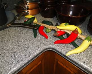 Porcelain chili chain
