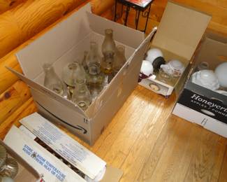More lamps and things in boxes
