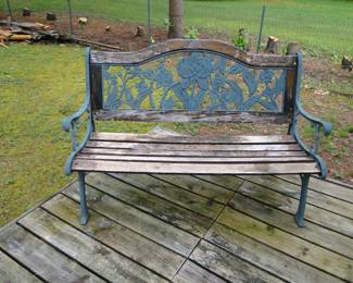 Another picture of the park bench