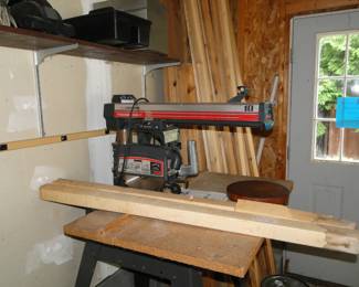 Radial arm saw