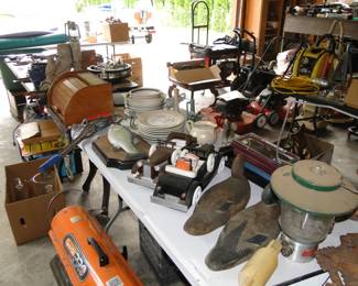 Decoys and plates