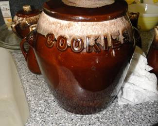 Vintage cookie jar by Kathy Kale