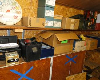 Boxes and boxes of easitrim medallions 
