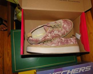 More women's shoes