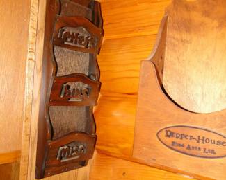 Another wall mounted organizer