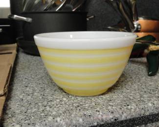 Pyrex Rainbow Strip small yellow bowl