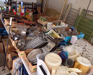 Garage miscellaneous 1 dollar